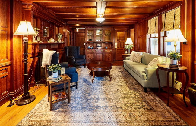 Home Near Hiking Biking w Hottub 6 Bedrooms - Foto 7