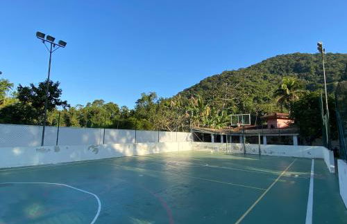 AP COM PISCINA, CHURRASQUEIRAS, AR CONDICIONADO, até 08 adultos - Foto 4