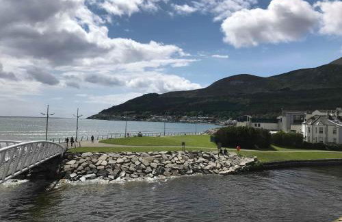 Newcastle Seafront Apartment with Wifi and Parking - Foto 2