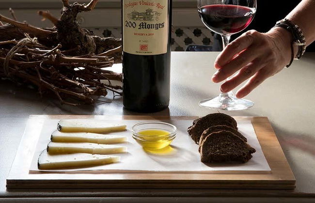 Bodegas Vinícola Real Tour - Photo 2