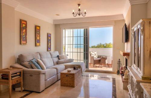 Ático familiar con terraza y bonitas vistas al mar en Marbella - Rio Real 282G - Foto 6