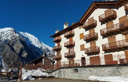 Trilocale BELVEDERE Alloggio ad uso turistico - VDA - LA THUILE - CIR 0068 - Foto 8