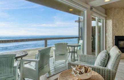 Oceanfront La Selva Beach Home w Fireplace Views Direct Beach Access Sand Castle by AvantStay - Foto 29