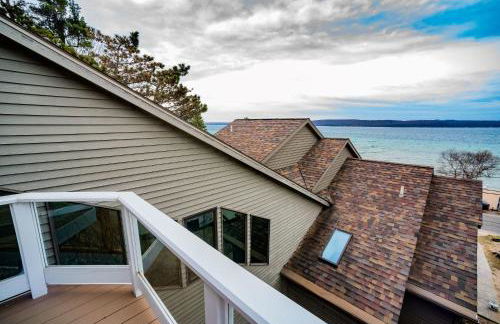 Crystal Lake Hillside with Private Sandy Beach - Foto 20