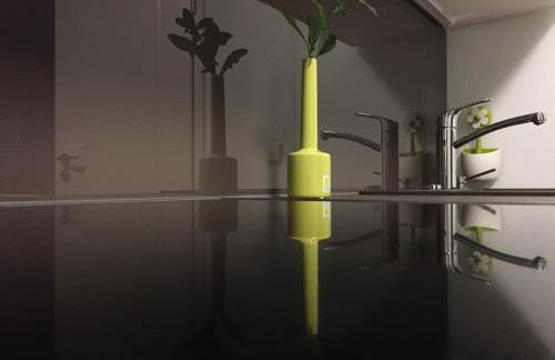 Apartment - zentrumsnah, eigener Parkplatz und großer Balkon ins Grüne - Foto 19