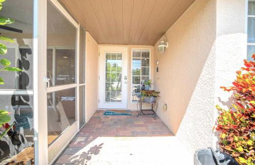 Village Breeze - Heated Pool, Private Patio, Village and Beach! - Foto 11