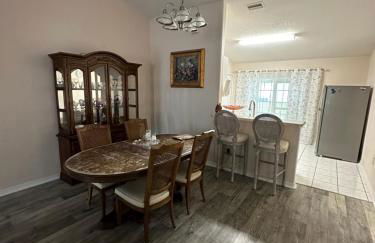 Tranquility Home near Beaches - Foto 25