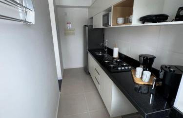 Apartamento mobiliado, com piscina e estacionamento na Barra da Tijuca - Foto 4