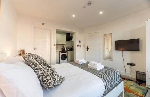 Stylish modern studio with parking London - Pass the Keys - Photo 5