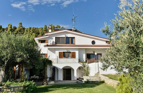 Azure Coast Seafront Retreat - Foto 22