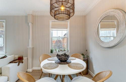 No Car Needed! Condo in Old Town Alexandria - Foto 3