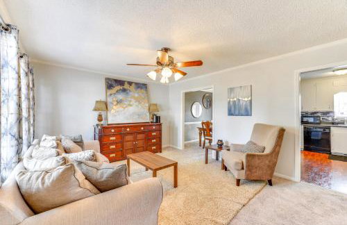 4 Mi to Dtwn Home with Deck and Yard in Wilson - Foto 4