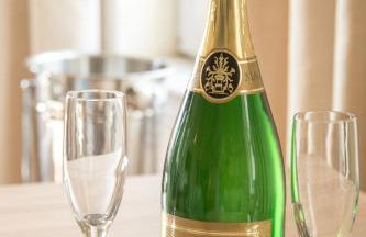 Marina View Apartment - Photo 32