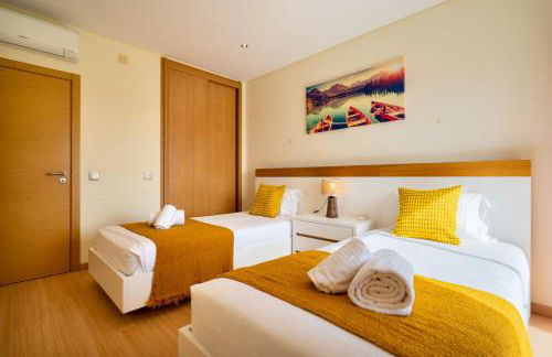 Stunning Villa with Pool - Foto 22