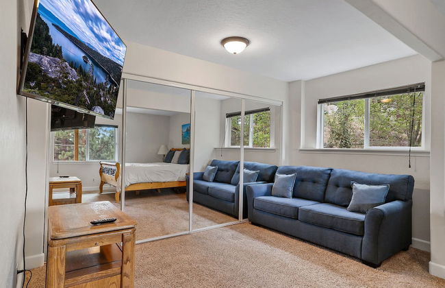 Hall Court Manor - Hot Tub, Pet Friendly, Pool Table! - Foto 6