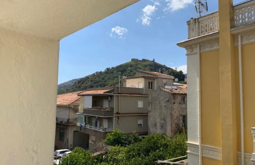 Al numero 5 - Foto 11