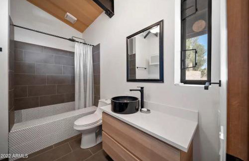 The Wickenburg Guest House - Photo 8