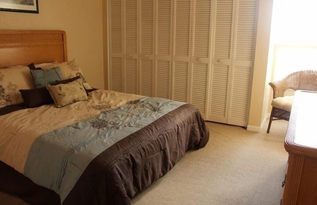 End Unit With Ocean Views And Juliet Balcony. 2 Bedroom Condo by RedAwning - Foto 3