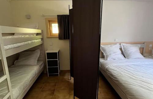 Gîte 6 personnes dans un écrin de verdure avec vue - Foto 10