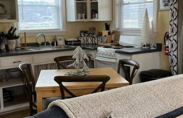 Cozy Wintertime Nantucket Cottage Getaway - Foto 16