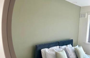 The Olive House - 4 Bedroom, Sleeps 8, Contractors Welcome - Foto 16