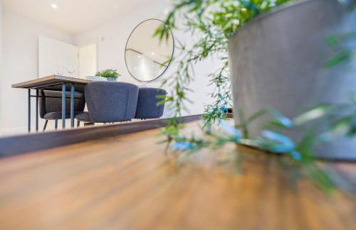 Stylish 2BR 2BA Flat in Gravesend Sleeps 4 - Foto 25