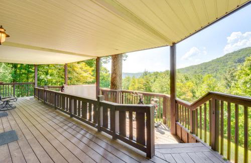 Mountain Cabin with Covered Decks and Fire Pit! - Foto 27