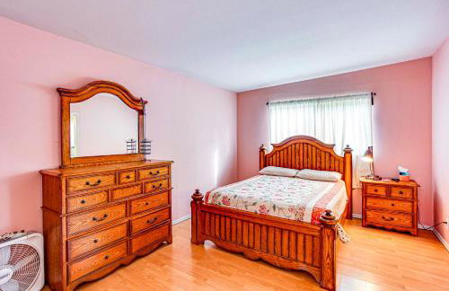 SeaTac Home with Patio and Grill - 3 Mi to Airport! - Foto 11