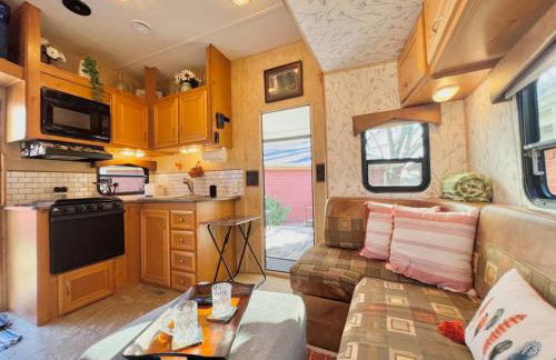 The Glamper Spacious 5th Wheel - Foto 25