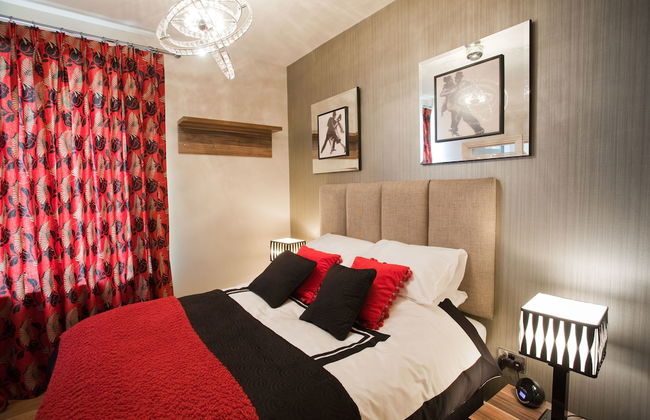 Portland Apartments - Photo 6