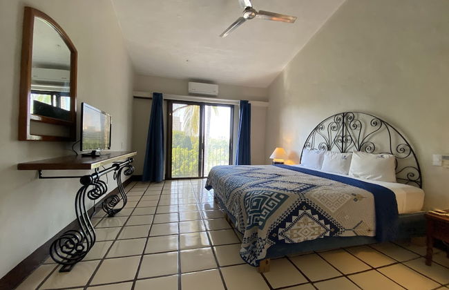 Puerto de Luna Pet Friendly & Family Suites Hotel - Photo 23