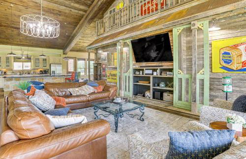 Lazy River Retreat in Cypress with Backyard Oasis! - Foto 4