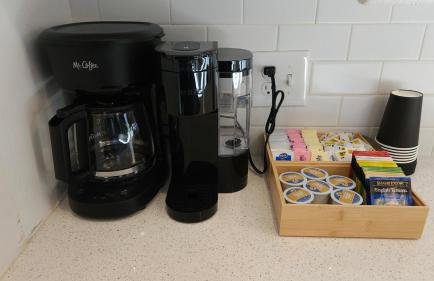 The Funky Fun Haus - Pickleball, Hot Tub, Arcade - Photo 16