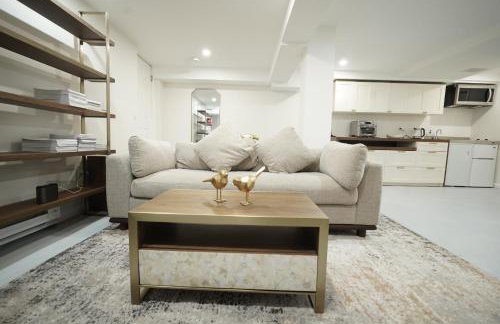 Central Square Studio with Off-Street Parking - Photo 10