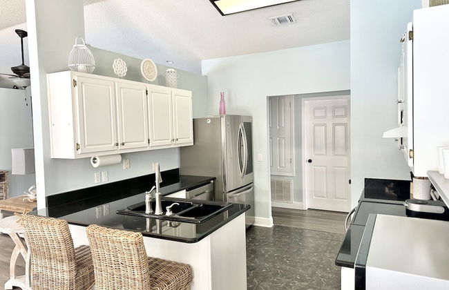 Bayou Breeze 4 Bedroom Home by RedAwning - Photo 11