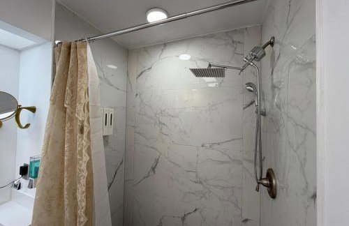 Disney Princess and Heroes Apartment Accessible - Foto 44