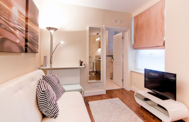 SHQ Apartments - Photo 53