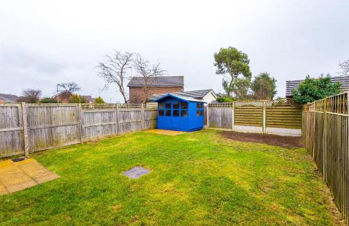 Relaxing 3 Bedroom Chester Home with garden - Photo 18