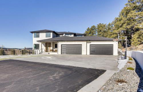 Group Getaway in Monument! High-End Home with Views - Foto 45