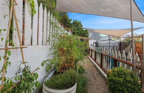 Silver Lake Cozy Getaway - Photo 12