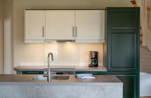 Kugelhaus Kia - Modernes Kugelhaus mit klarer Linie und Naturbezug am Tollensesee - Foto 10