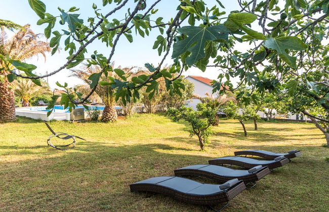 Modern Holiday Home With Pool - Foto 28