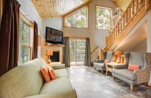 Lakefront Wisconsin Cabin Dock, Walk to Beach! - Foto 1