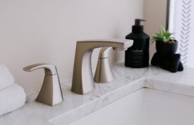 Sleeps 22 • Modern Multi-Unit • Gym • Workspaces - Photo 16