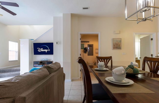 Family 3BR Oasis for 6 With Private Pool - Foto 10