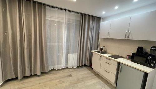 Le cocon - Studio avec balnéo et terrasse - Foto 4, minibar