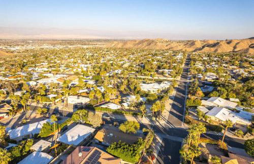 Serene Majestic Views & Walkable to Virtually All - Foto 47