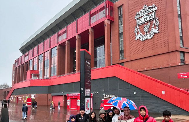 Excursión a la costa de Liverpool : Estadio de Anfield, Mural LFC,City tour - Foto 1