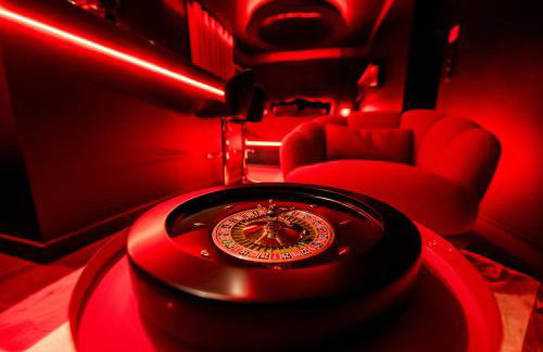 Suite Romantique - Jacuzzi - Love Room - Foto 10