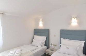 Villa Muskatel KRK -with heated covered pool - Photo 52